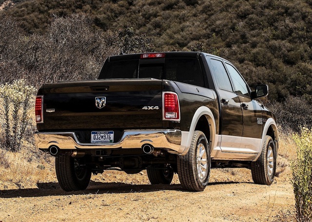 Ram Trucks 1500 photo 7