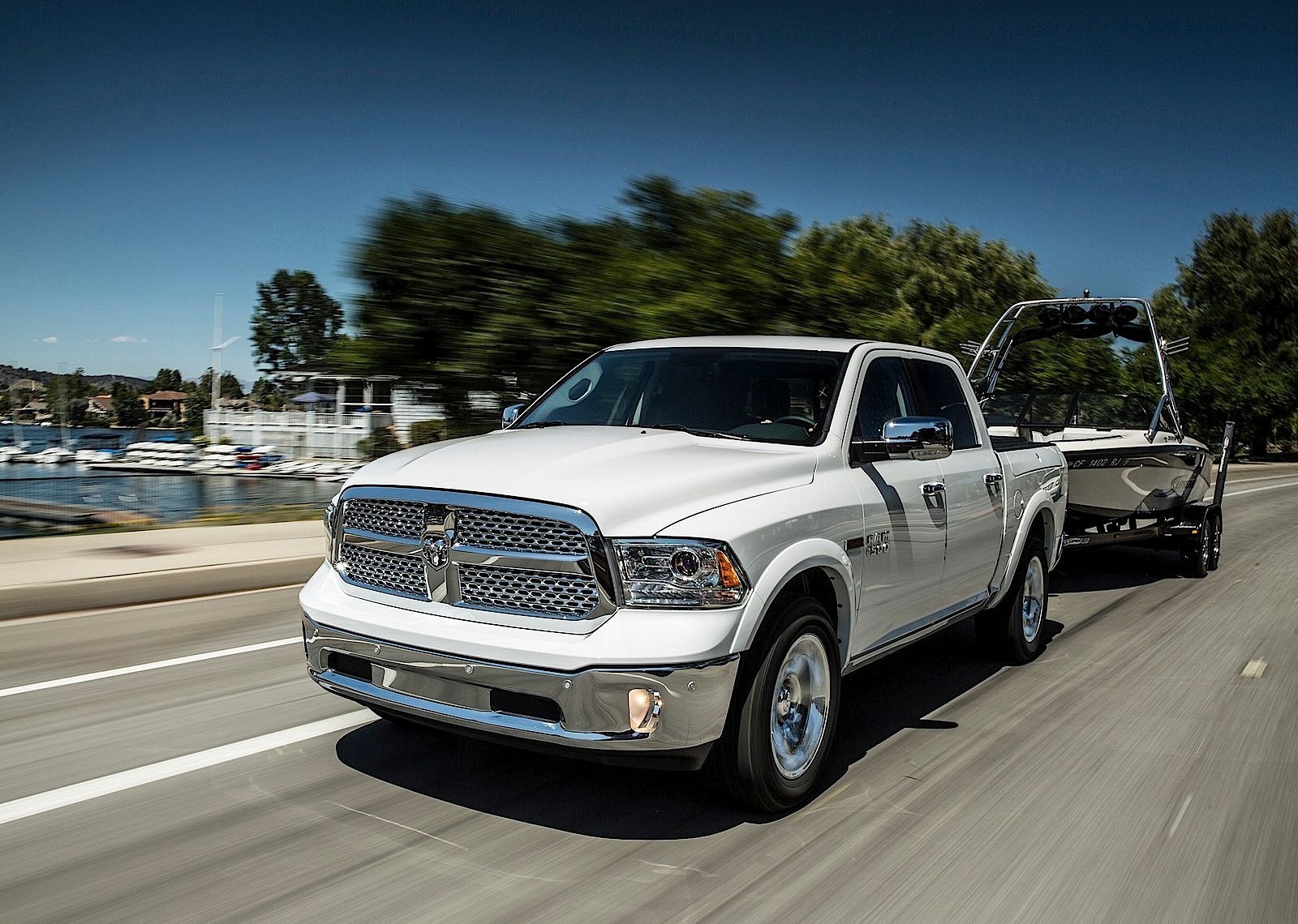 Ram Trucks 1500 photo 20