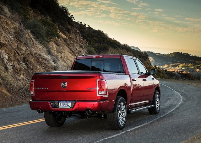 Ram Trucks 1500 photo 24