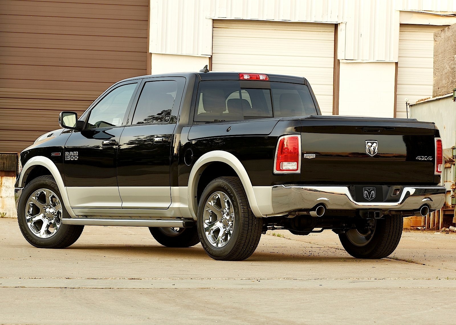 Ram Trucks 1500 photo 28