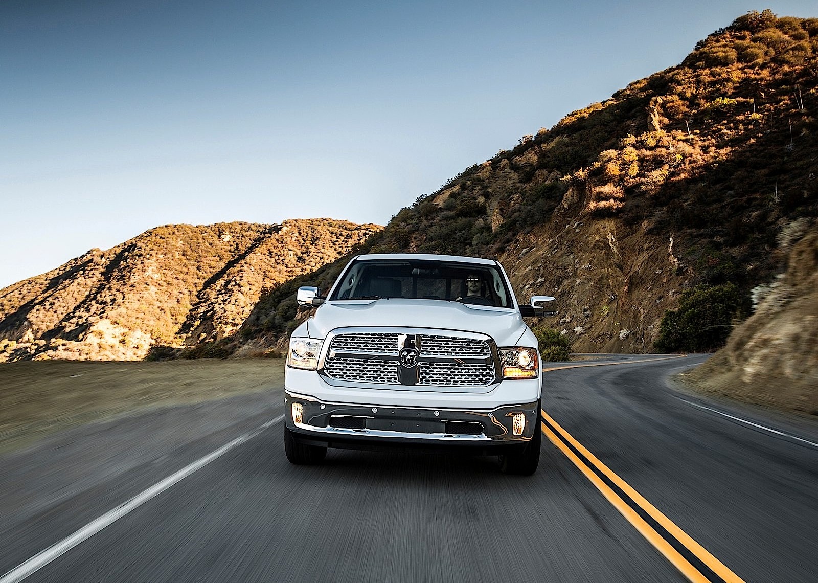 Ram Trucks 1500 photo 30