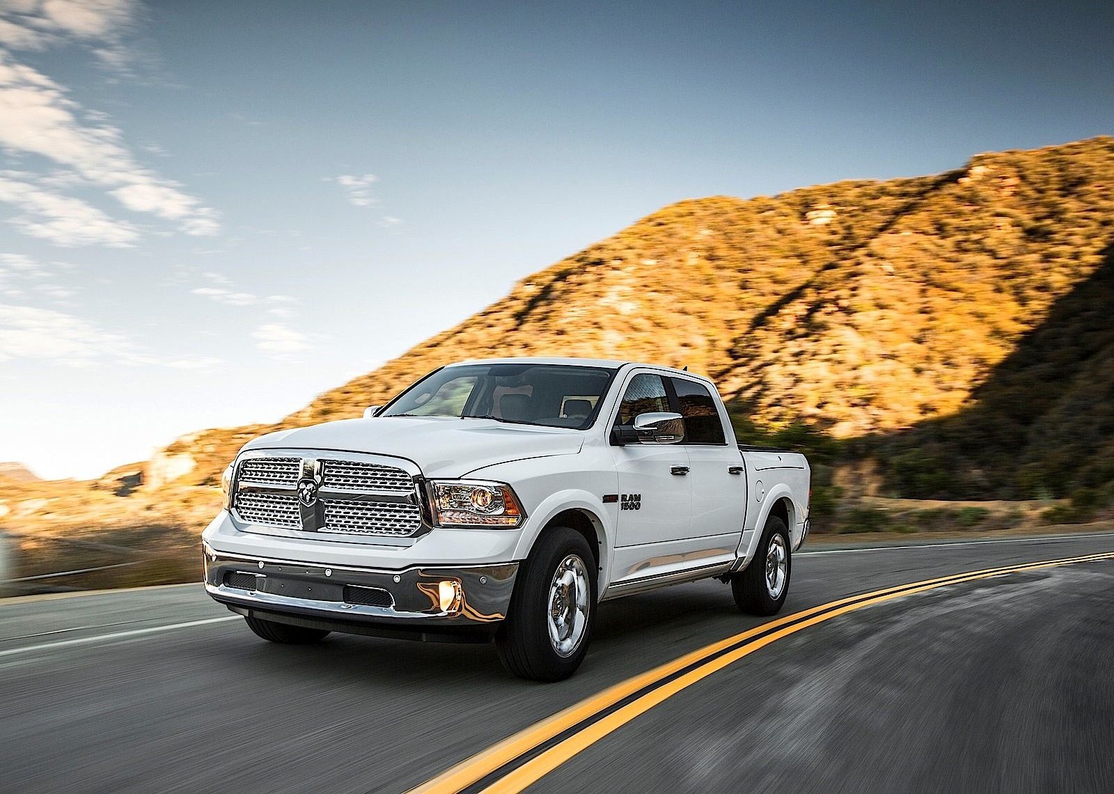 Ram Trucks 1500 photo 5