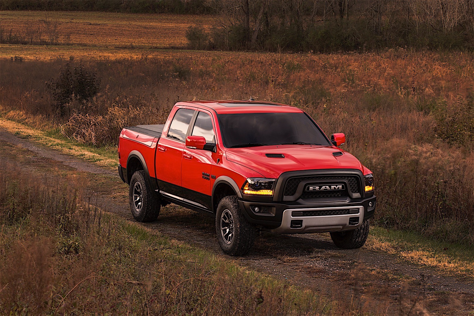 Ram Trucks 1500 photo 4