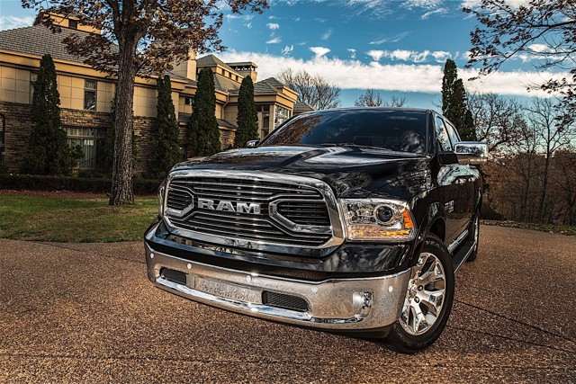 Ram Trucks 1500 photo 18
