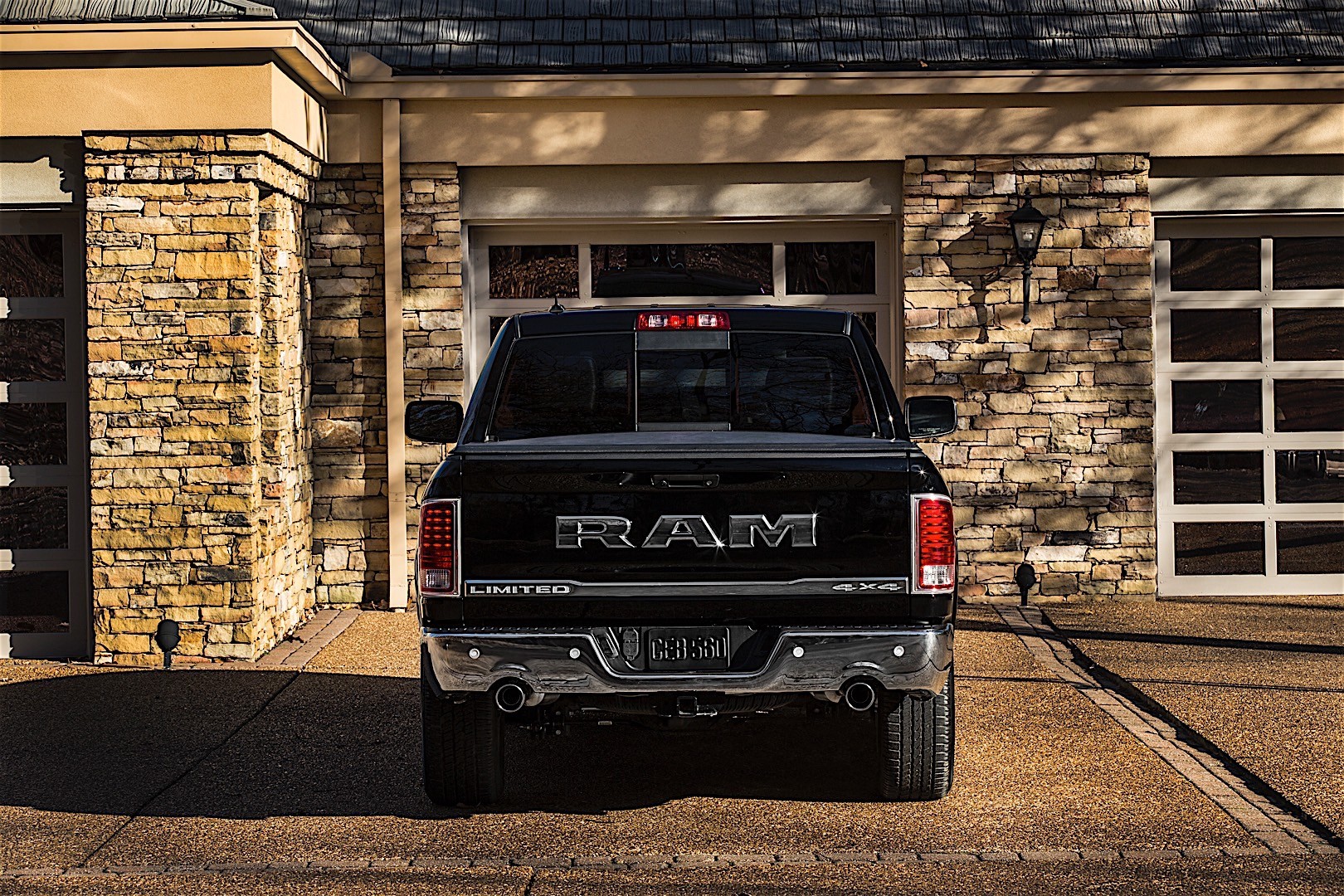Ram Trucks 1500 photo 29