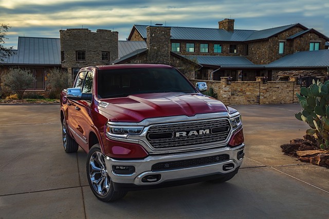 Ram Trucks 1500 photo 15