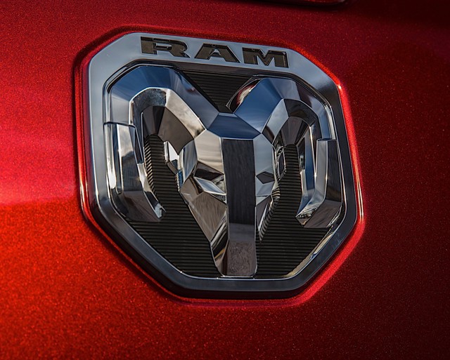 Ram Trucks 1500 photo 17