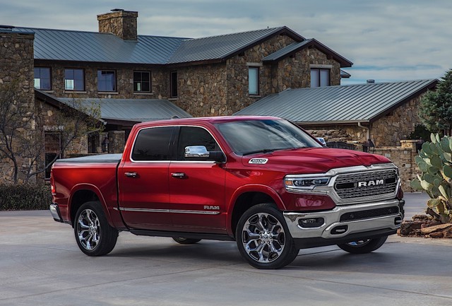 Ram Trucks 1500 photo 7