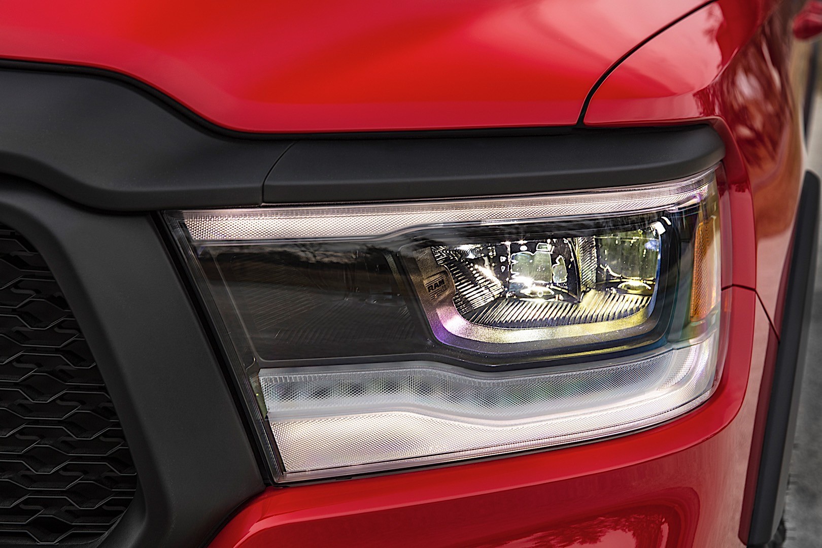 Ram Trucks 1500 photo 18