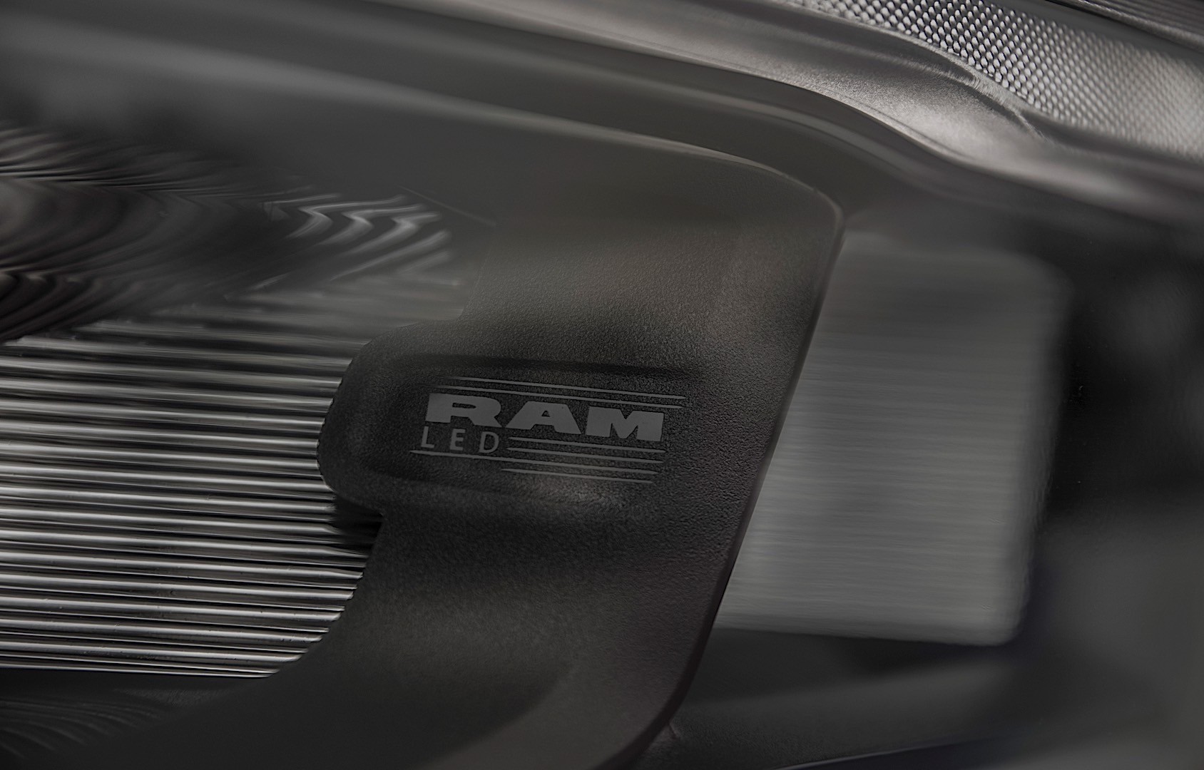 Ram Trucks 1500 photo 19