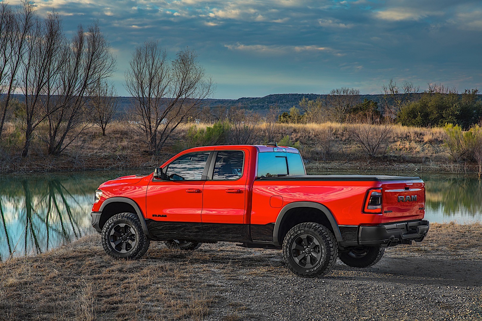 Ram Trucks 1500 photo 27