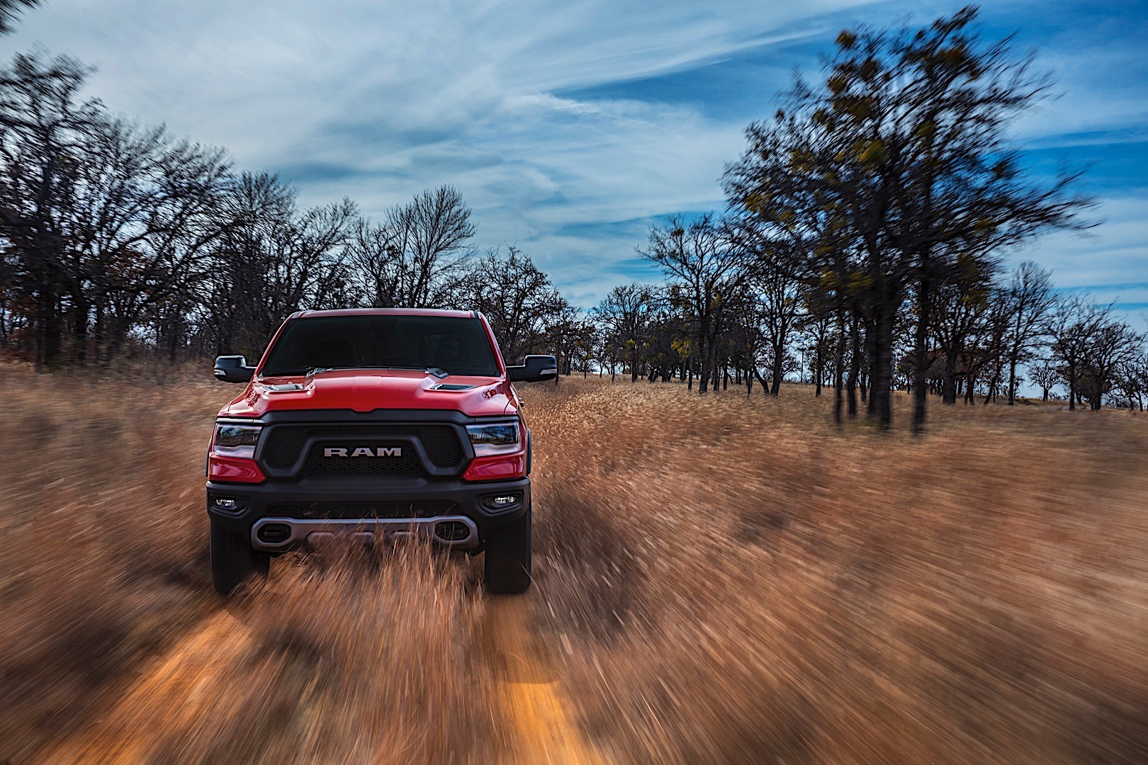 Ram Trucks 1500 photo 8