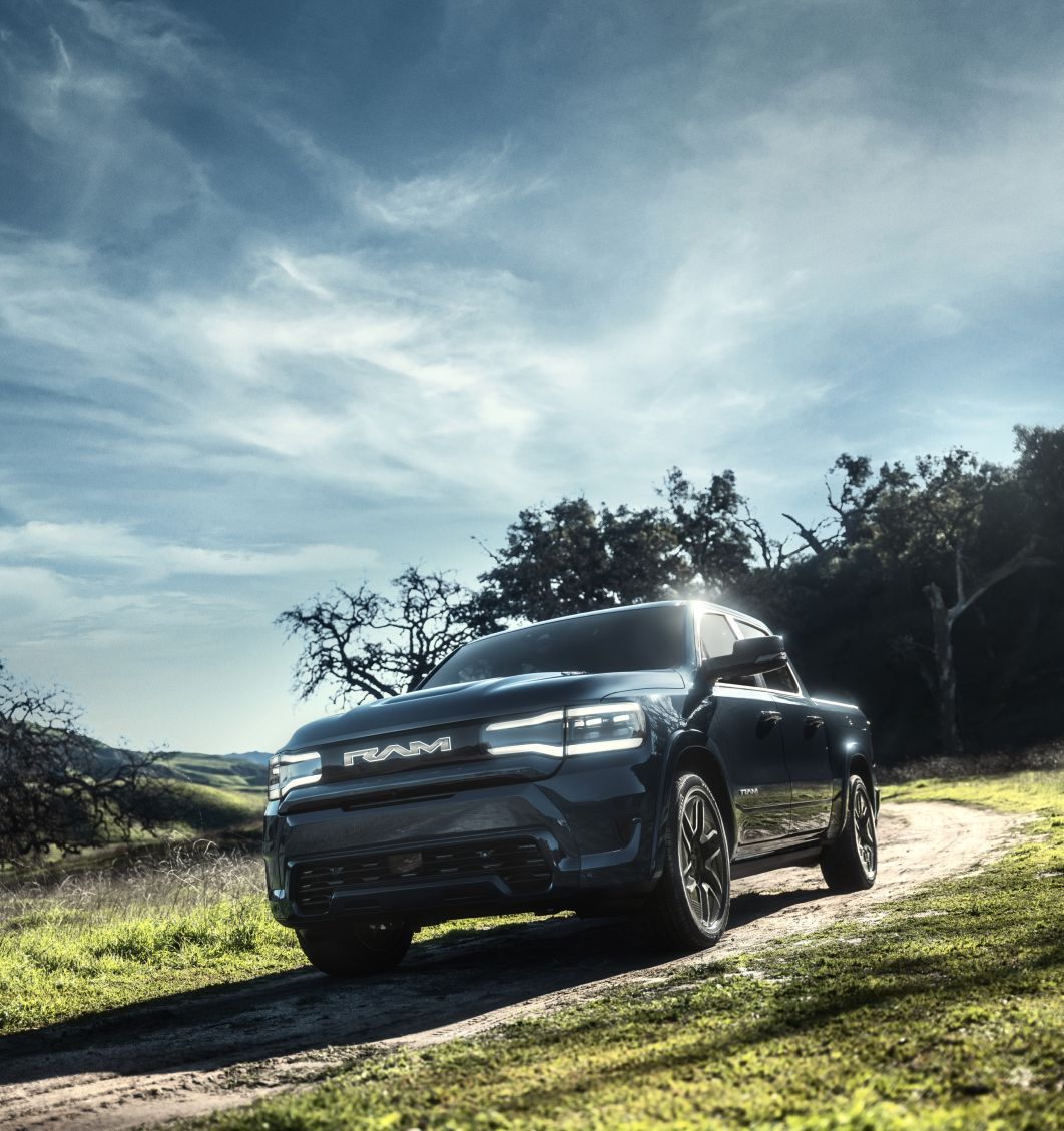 Ram Trucks 1500 photo 6