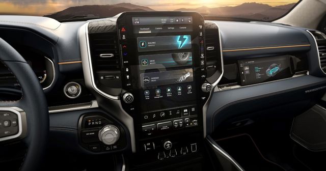 Ram Trucks 1500 photo 23