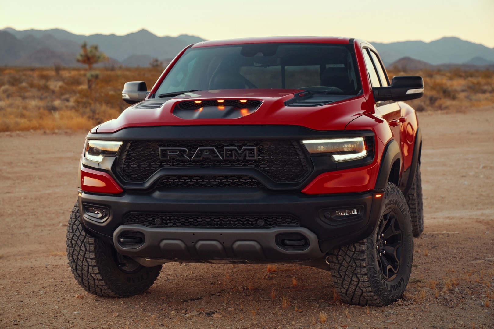 Ram Trucks 1500 photo 3