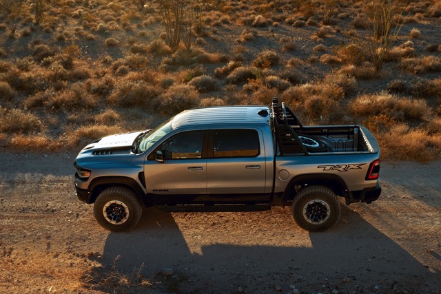 Ram Trucks 1500 photo 15