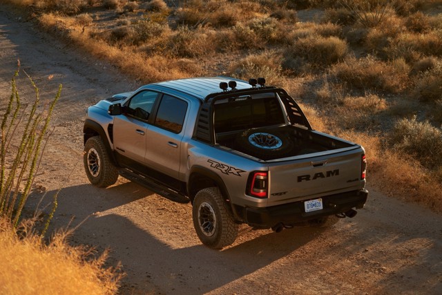 Ram Trucks 1500 photo 20
