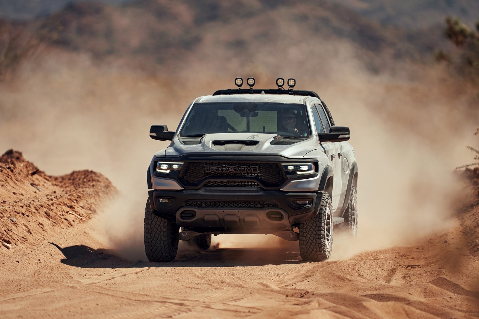 Ram Trucks 1500 photo 31