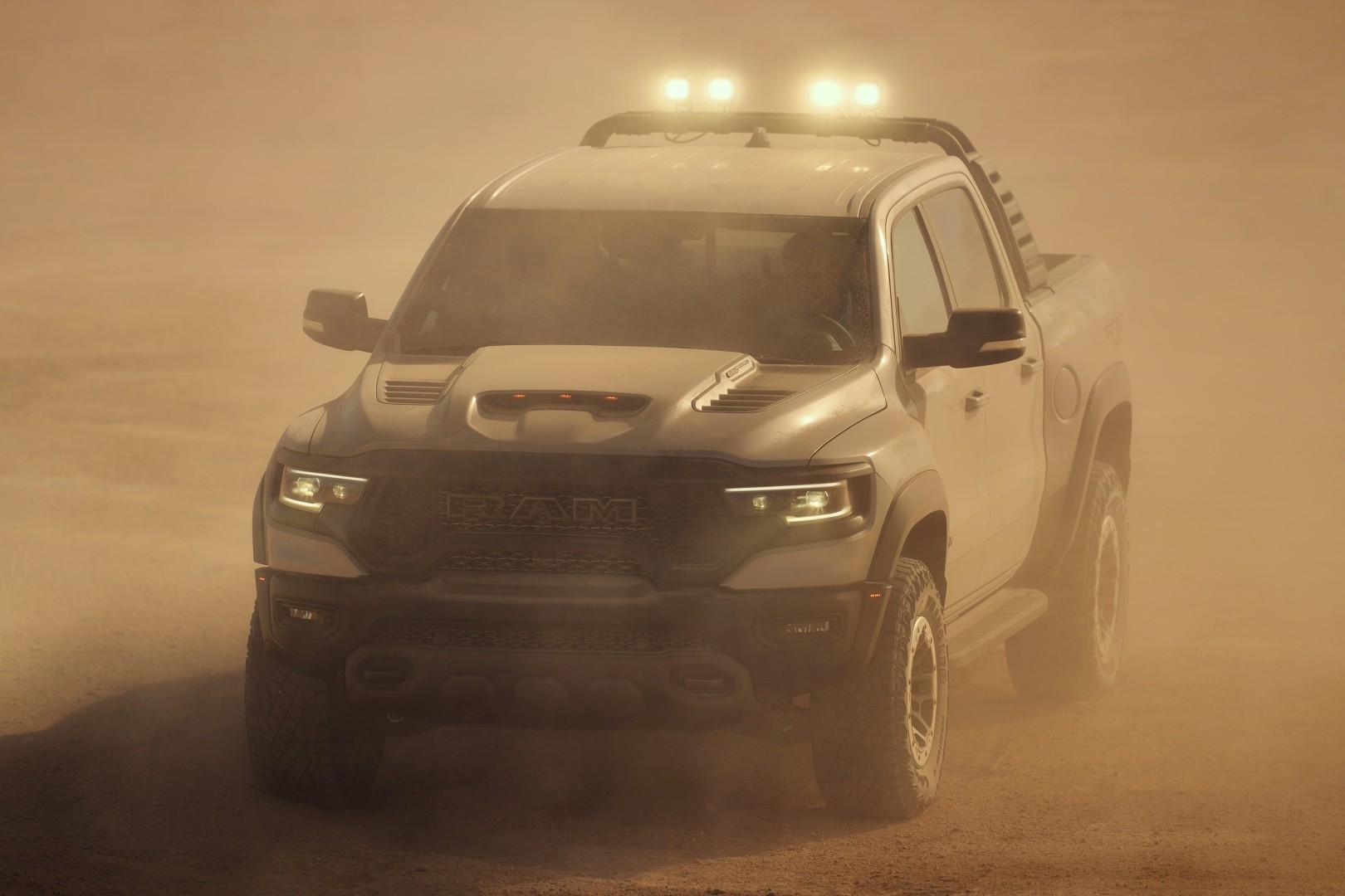 Ram Trucks 1500 photo 35