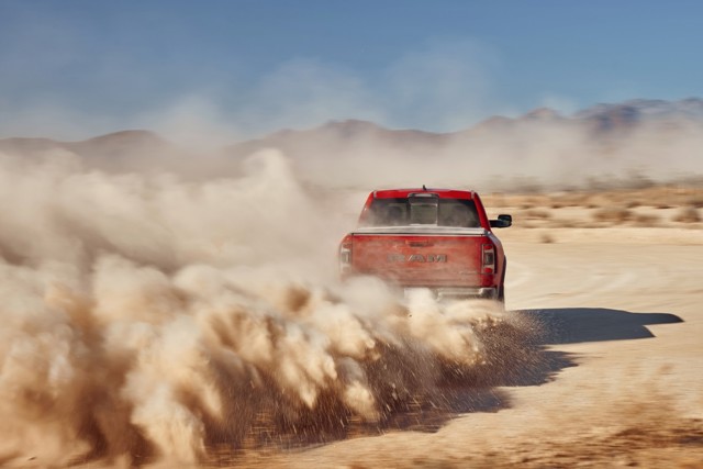 Ram Trucks 1500 photo 37