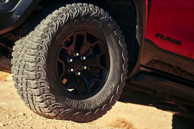 Ram Trucks 1500 photo 46