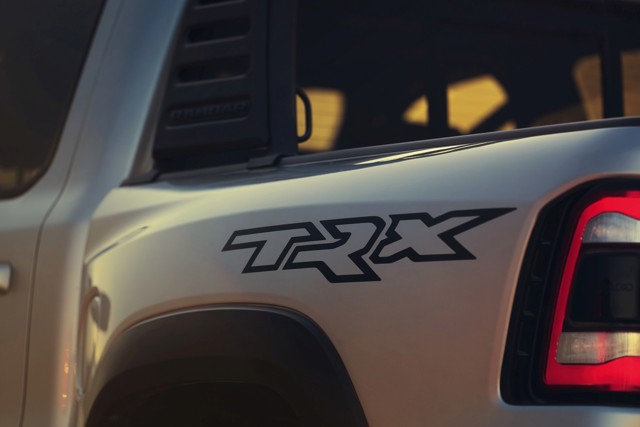 Ram Trucks 1500 photo 48