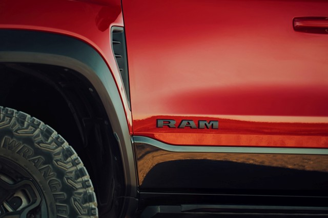 Ram Trucks 1500 photo 50