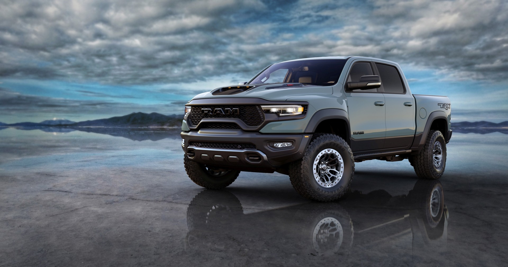 Ram Trucks 1500 photo 56