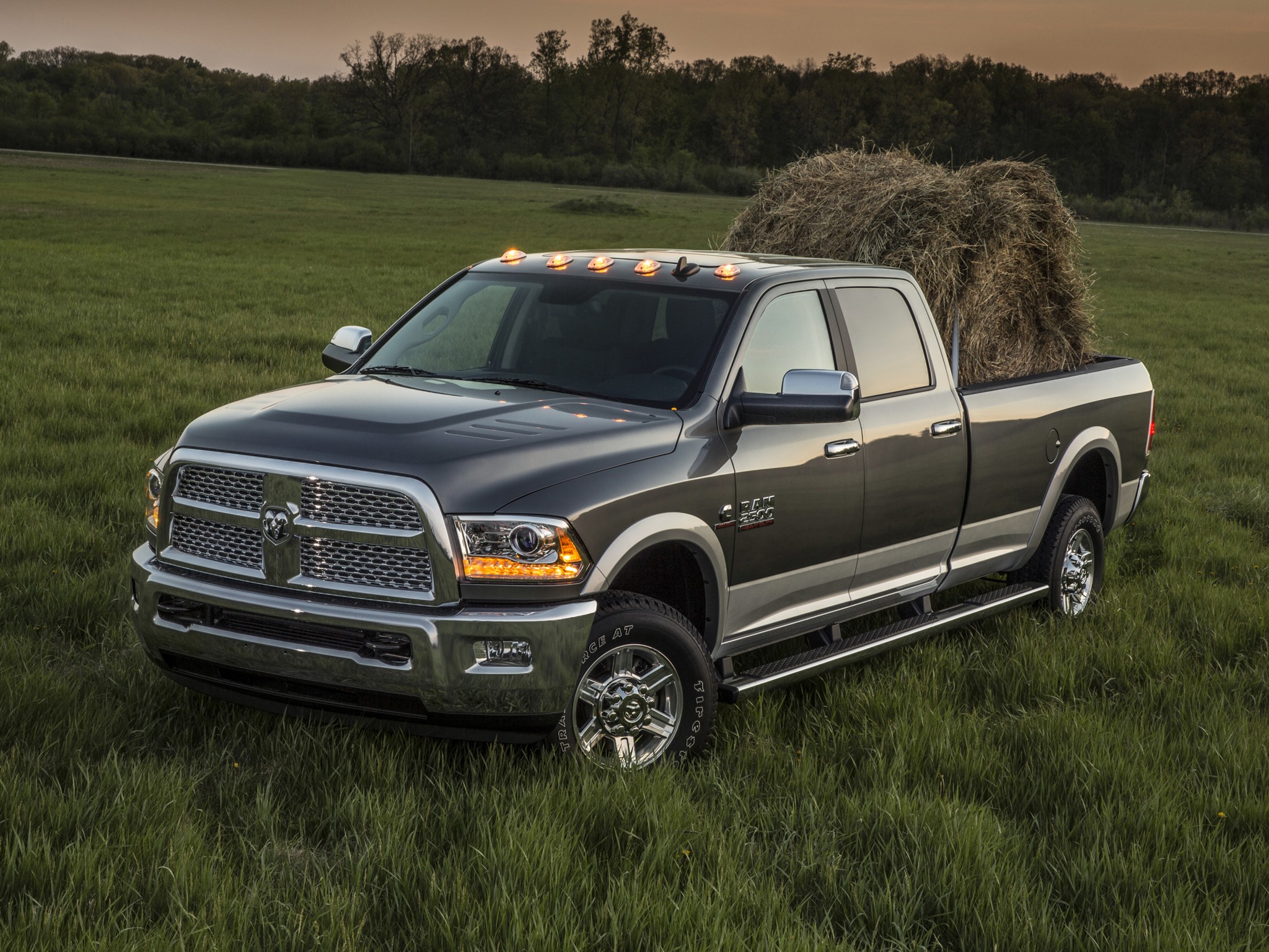 Ram Trucks 2500 photo 32