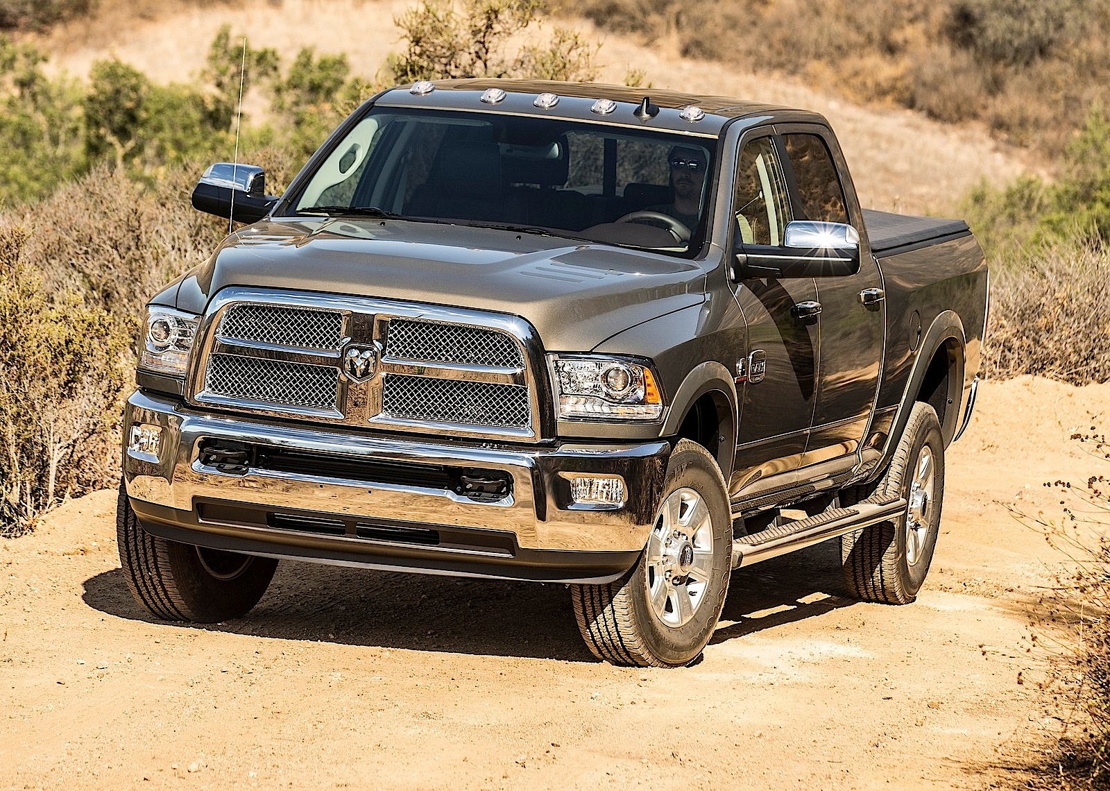 Ram Trucks 2500 photo 4