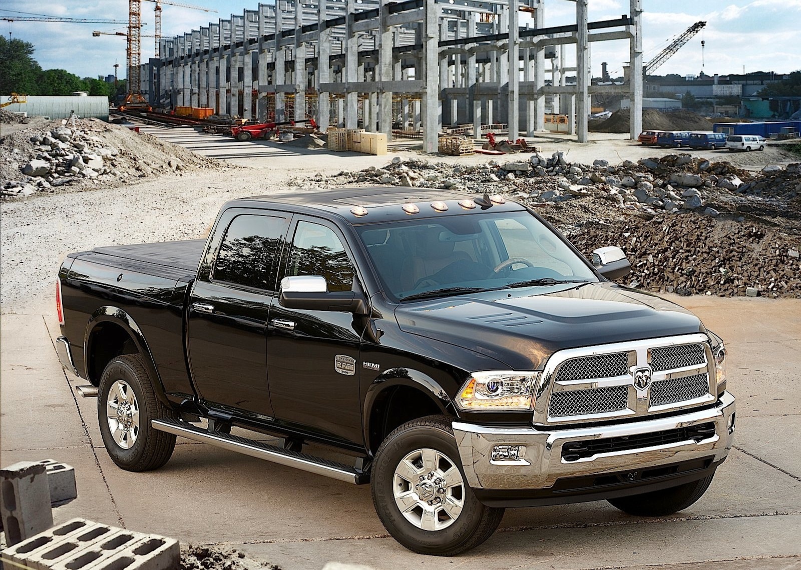 Ram Trucks 2500 photo 6