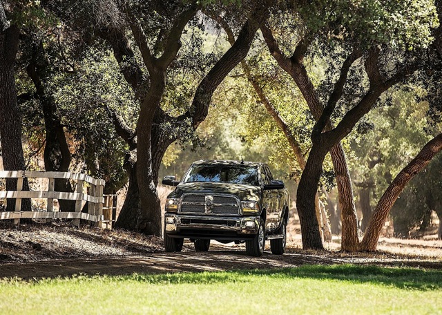 Ram Trucks 2500 photo 24