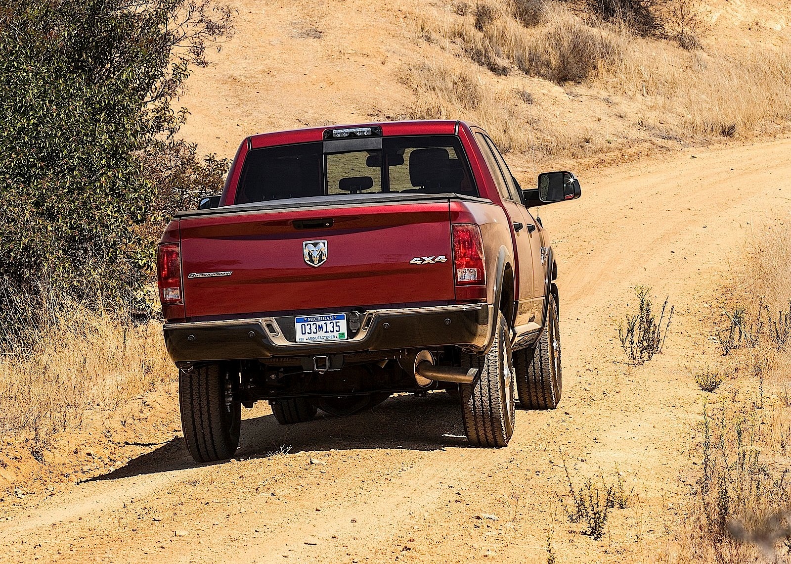 Ram Trucks 2500 photo 27