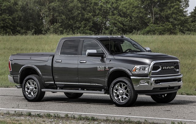 Ram Trucks 2500 photo 3
