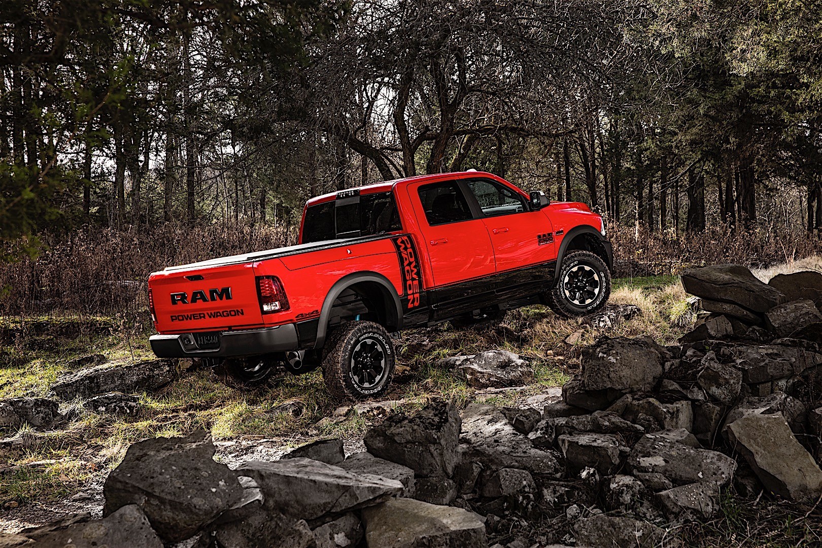 Ram Trucks 2500 photo 7