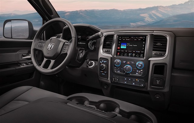 Ram Trucks 2500 photo 25