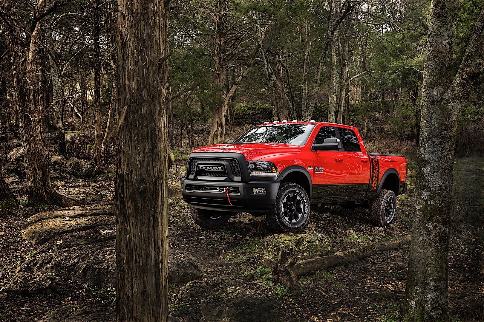 Ram Trucks 2500 photo 13
