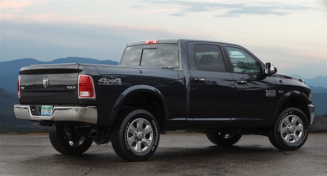 Ram Trucks 2500 photo 16
