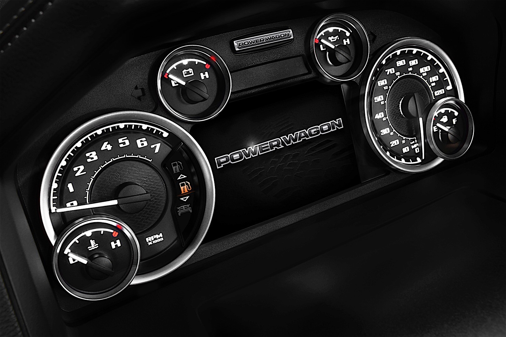 Ram Trucks 2500 photo 29