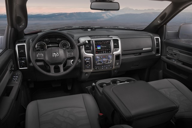 Ram Trucks 2500 photo 4