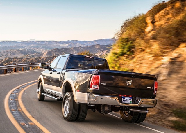 Ram Trucks 3500 foto 10