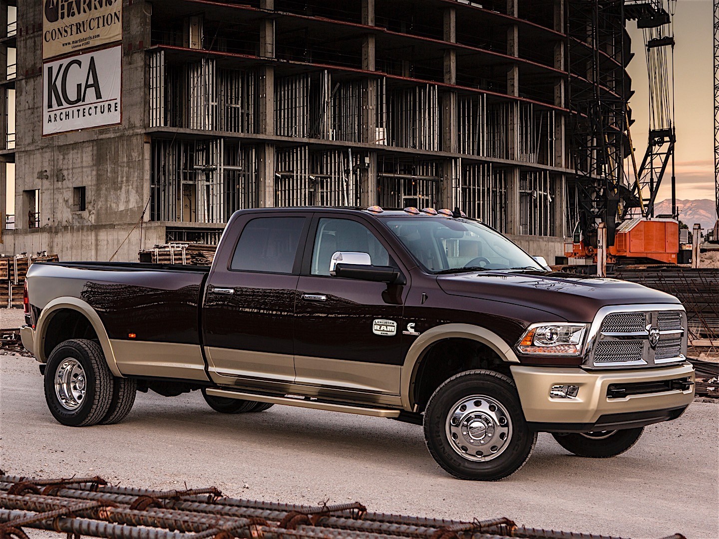 Ram Trucks 3500 photo 25