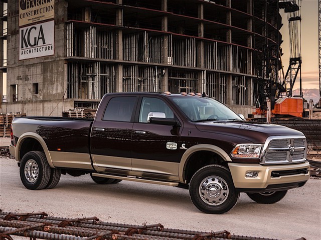 Ram Trucks 3500 foto 25