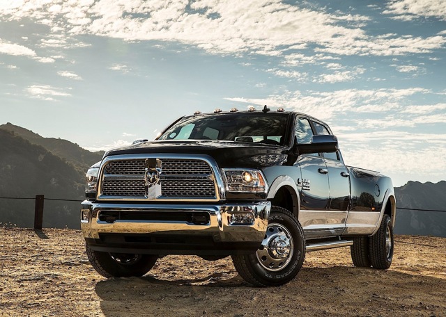 Ram Trucks 3500 foto 2