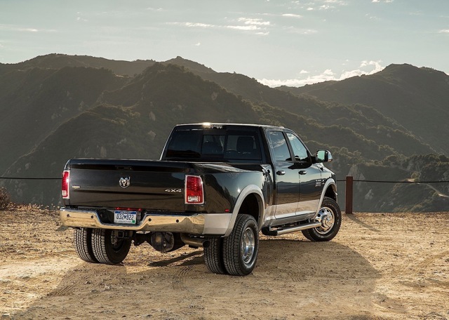 Ram Trucks 3500 foto 4