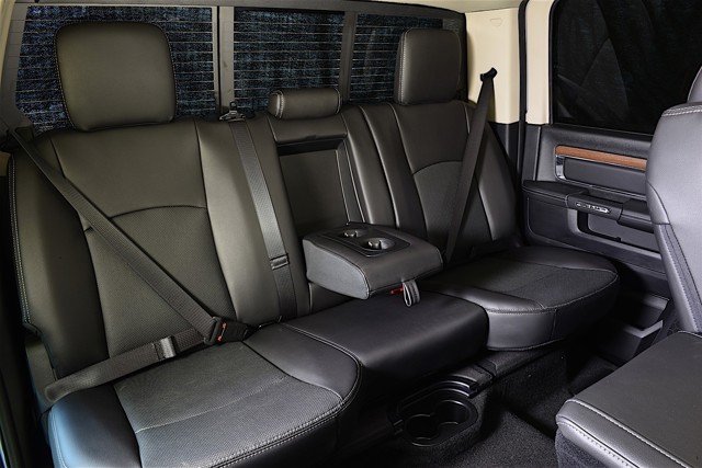 Ram Trucks 3500 foto 12
