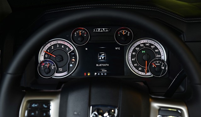 Ram Trucks 3500 foto 14