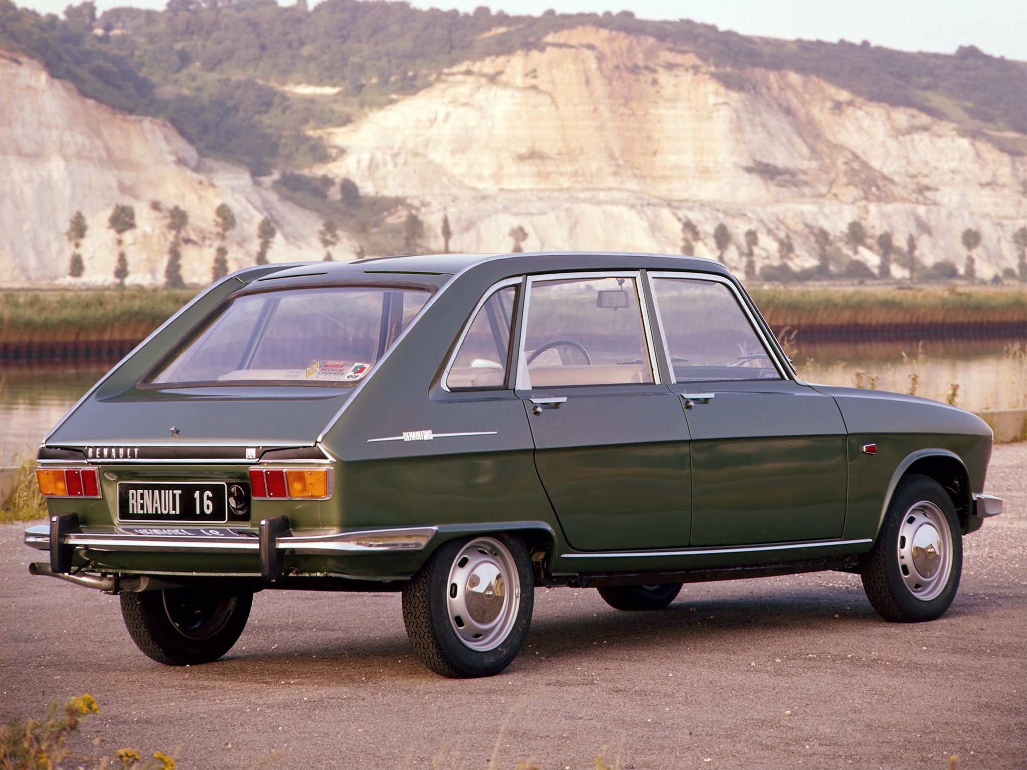 Renault 16 photo 6