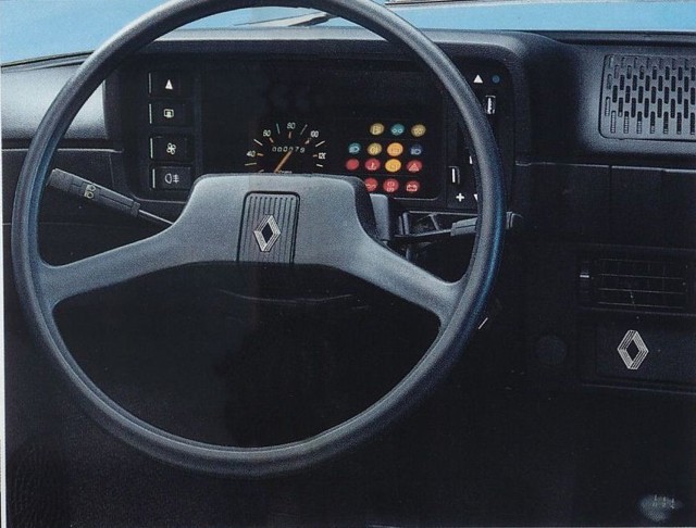 Renault 18 photo 19