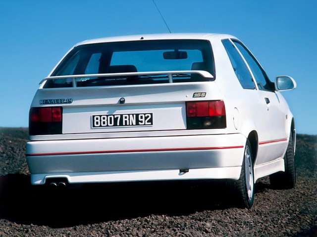 Renault 19 foto 6